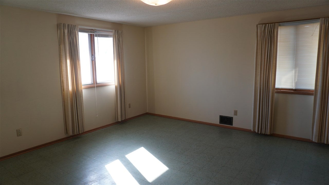 203 East Pioneer Road Lone Tree, IA 52755 - Photo 13 of 22 Gallery Image 13