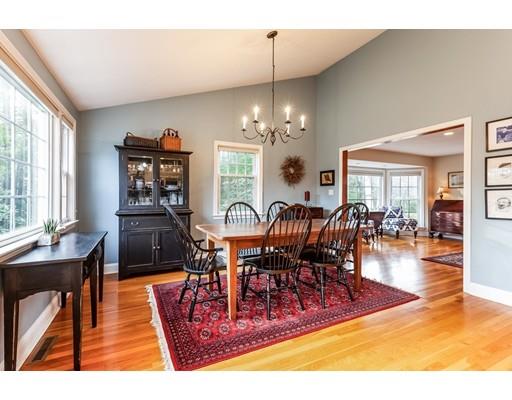 262 Pelham Island Road Wayland, MA 01778 - Photo 5 of 27
