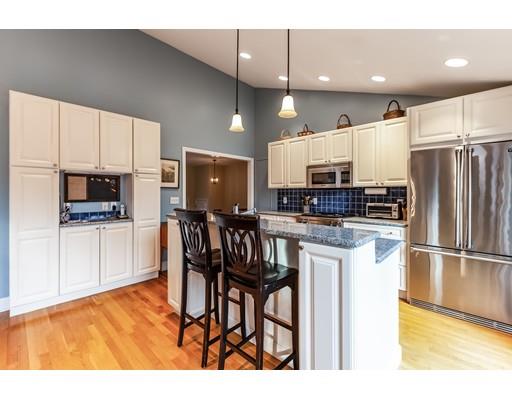 262 Pelham Island Road Wayland, MA 01778 - Photo 8 of 27