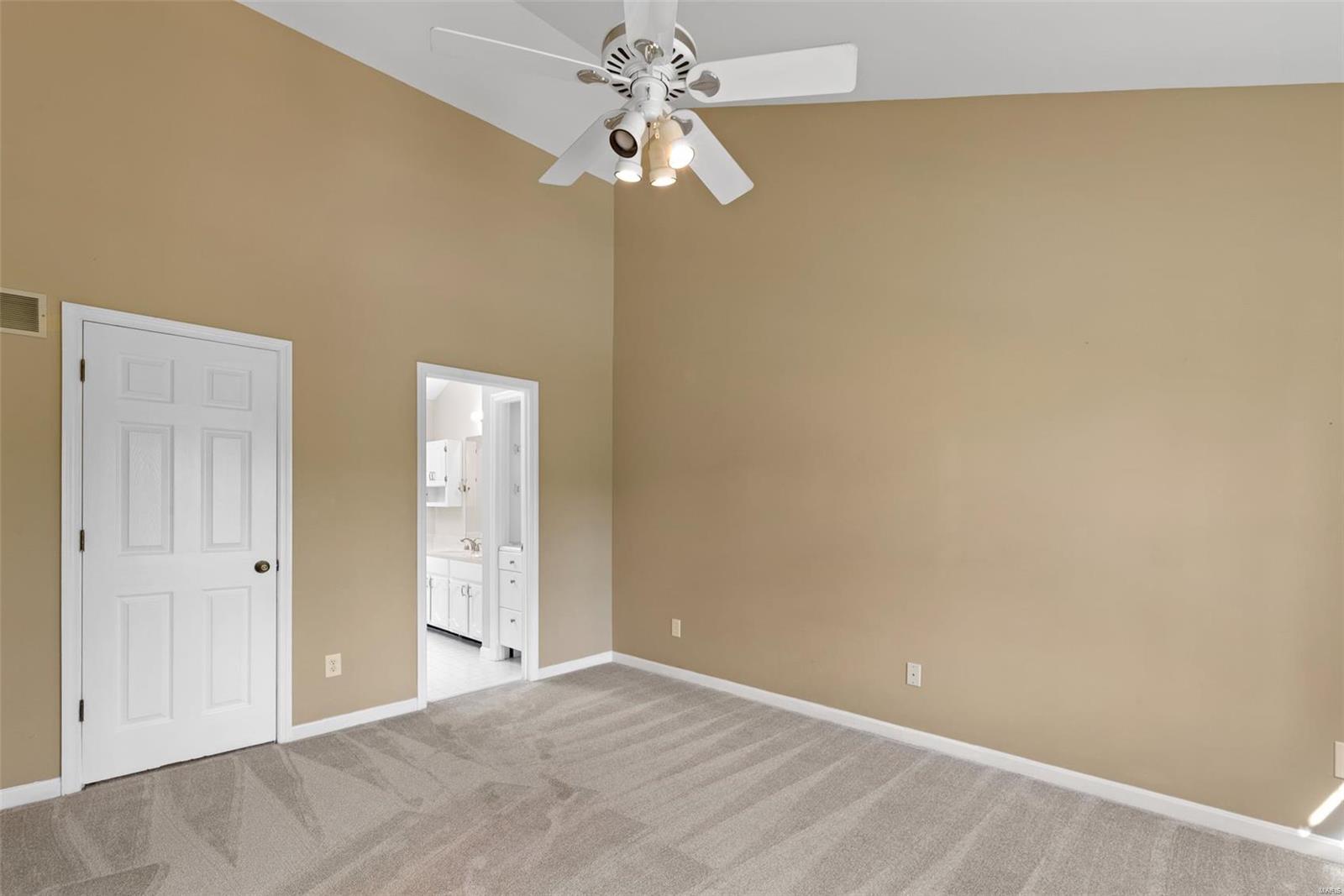 5495 Bourbeuse Common, Unit 4 Weldon Spring, MO 63304 - Photo 7 of 42 Gallery Image 7