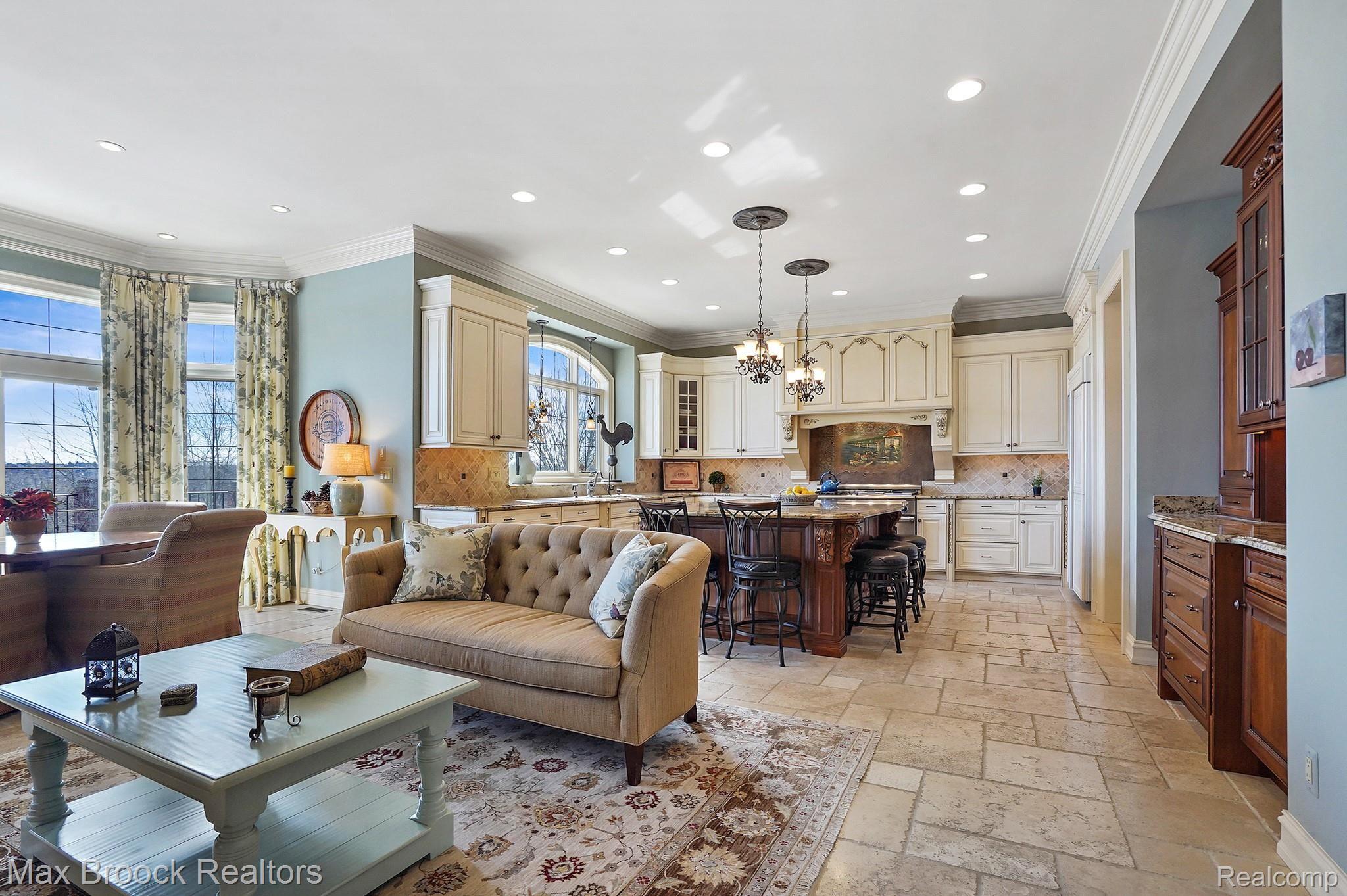 4633 The Hts Boulevard Rochester, MI 48306 - Photo 12 of 48 DSC08110.jpg