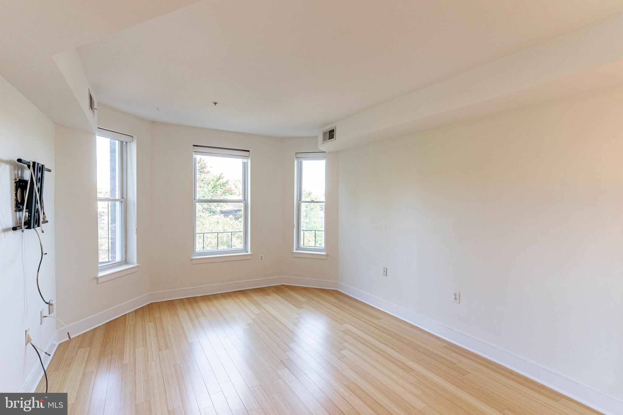 1108 Columbia Road Northwest, Unit 301 Washington, DC 20009 - Photo 3 of 20 Top floor unit with lots of light