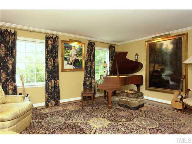 340 Buncombe Street Raleigh, NC 27609 - Photo 10 of 25
