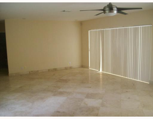 6462 Woodbury Road Boca Raton, FL 33433 - Photo 4 of 5 Living Room