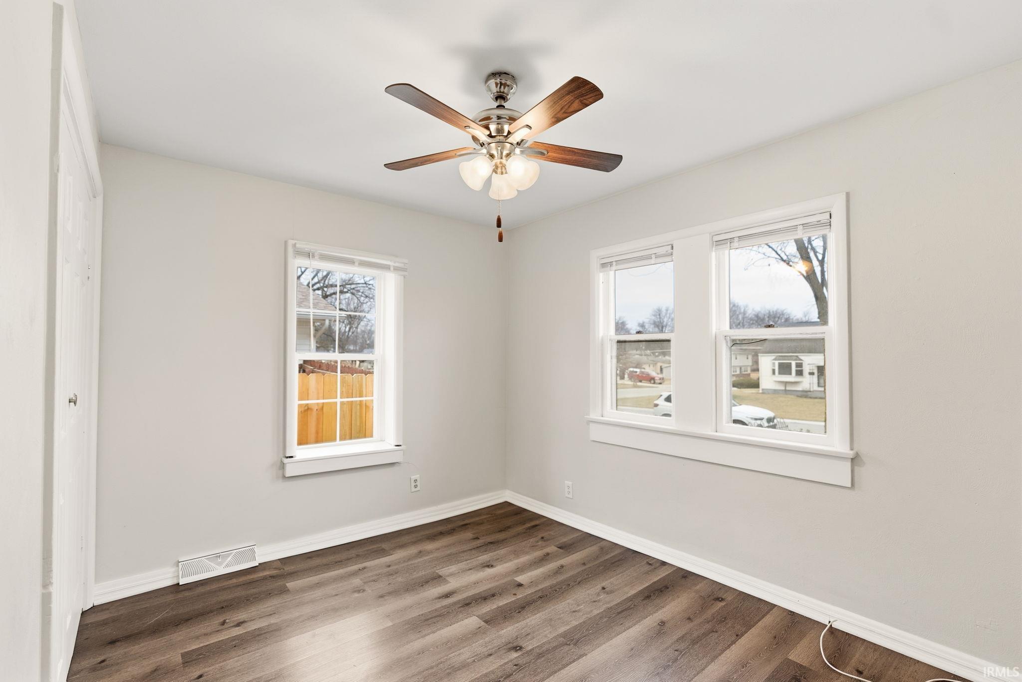 2425 White Oak Avenue Fort Wayne, IN 46805 - Photo 13 of 34
