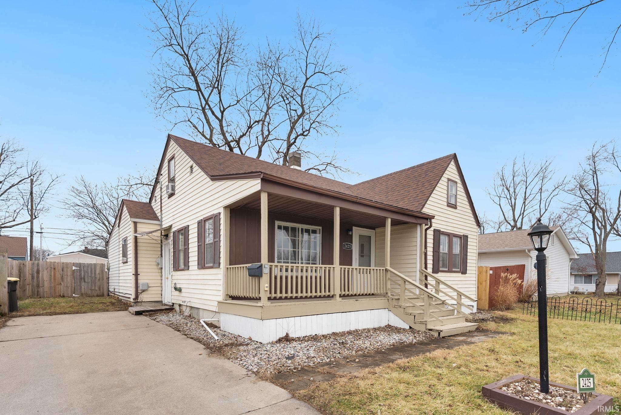 2425 White Oak Avenue Fort Wayne, IN 46805 - Photo 4 of 34