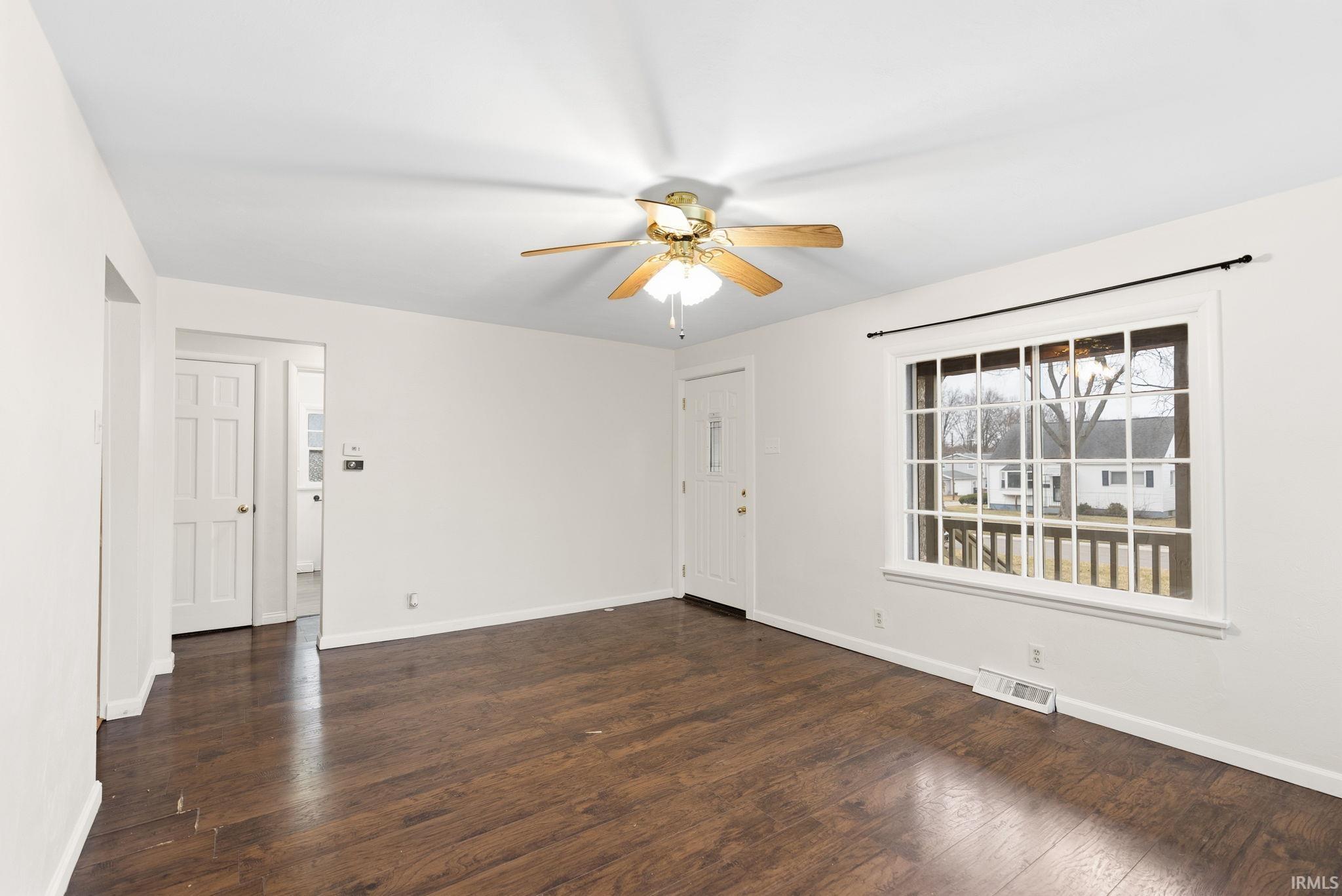 2425 White Oak Avenue Fort Wayne, IN 46805 - Photo 7 of 34