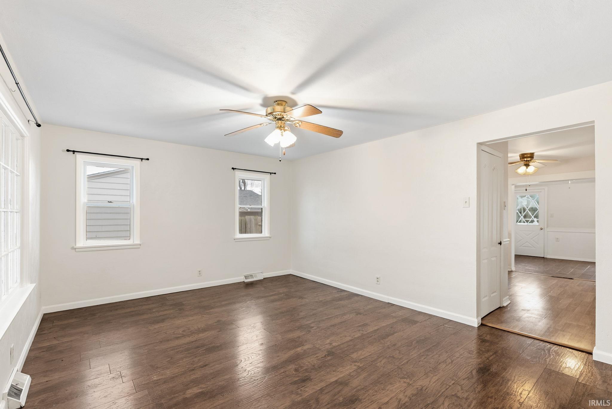 2425 White Oak Avenue Fort Wayne, IN 46805 - Photo 8 of 34