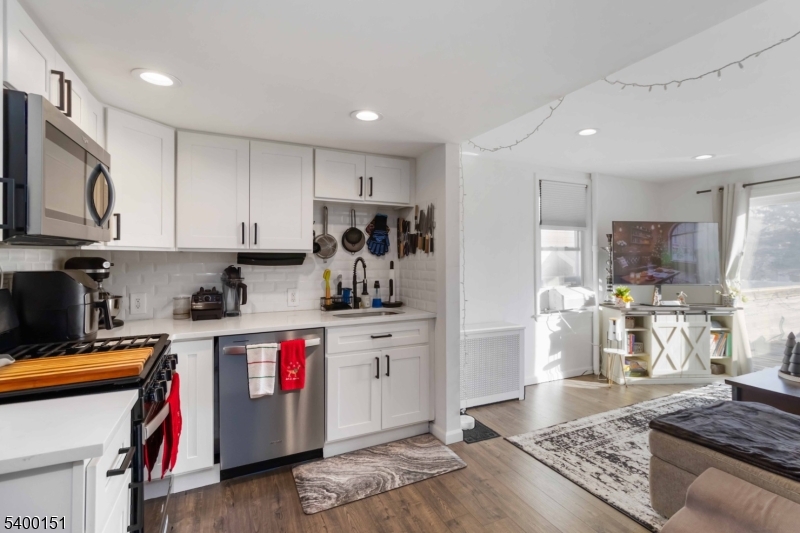 34 Ashwood Avenue, Unit 2 Summit, NJ 07901 - Photo 7 of 16