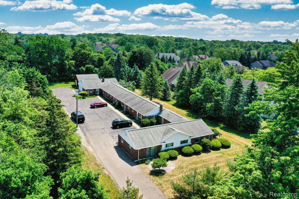 22000 Beck Road, Unit 101 Northville, MI 48167 - Photo 1 of 10