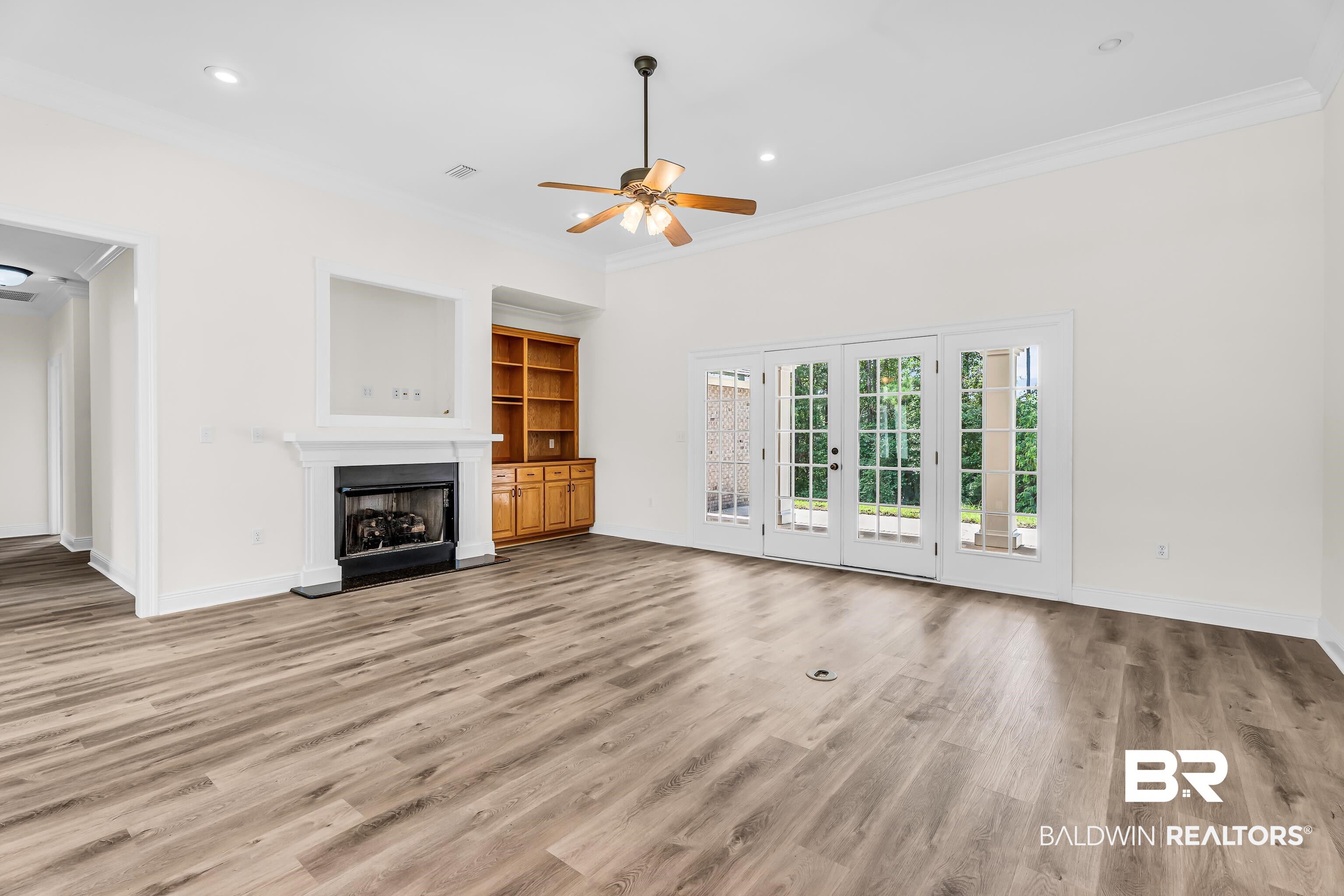 7495 Bromley Road Bay Minette, AL 36507 - Photo 12 of 31 Greatroom looking towards kitchen entrance