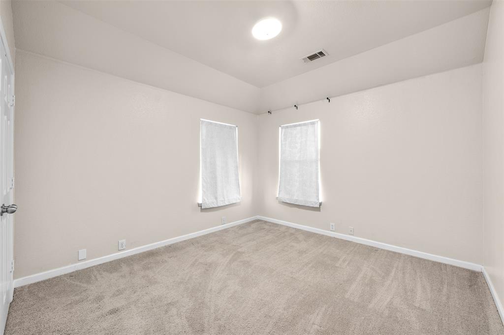 211 Nutmeg Lane Euless, TX 76039 - Photo 25 of 33