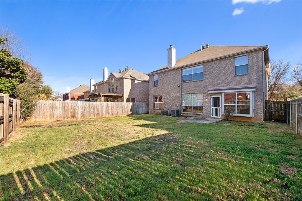 211 Nutmeg Lane Euless, TX 76039 - Photo 30 of 33