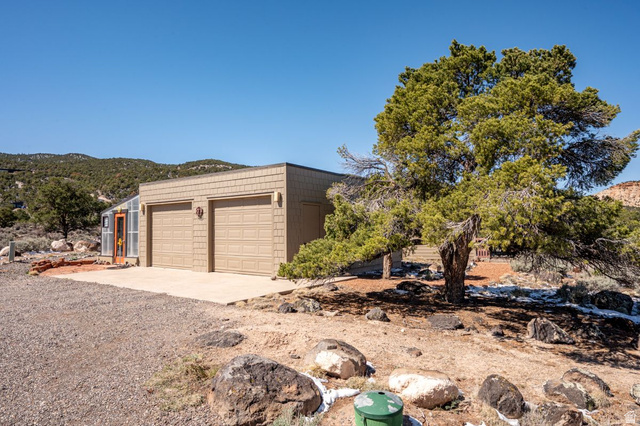 1390 South Flat Rabbit Road Teasdale, UT 84773 - Photo 33 of 50