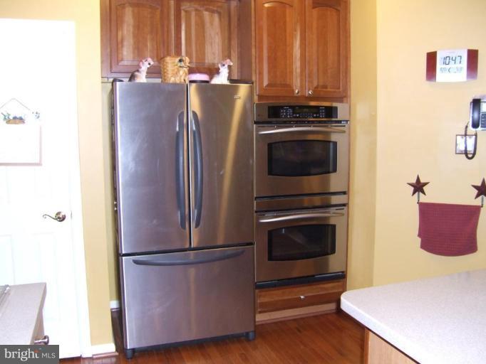 4401 Summer Grape Road, Unit 4401 Pikesville, MD 21208 - Photo 5 of 28 stainless steel appliances