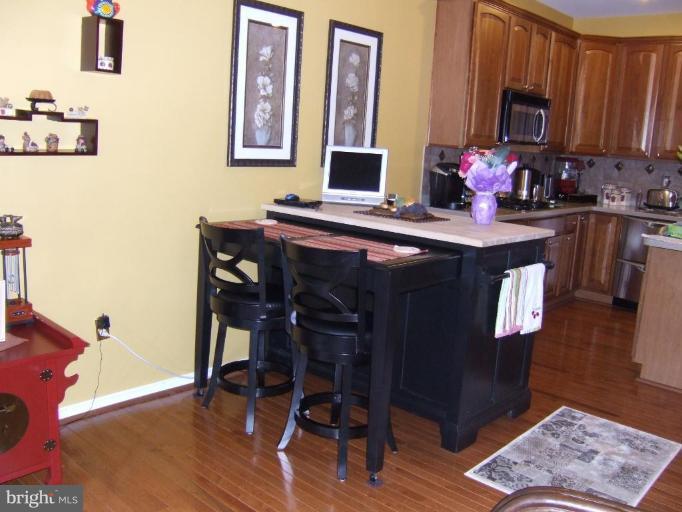 4401 Summer Grape Road, Unit 4401 Pikesville, MD 21208 - Photo 6 of 28 eating area