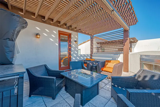 $6,200 | 311 Calle Sevilla Place, Houston, TX 77007