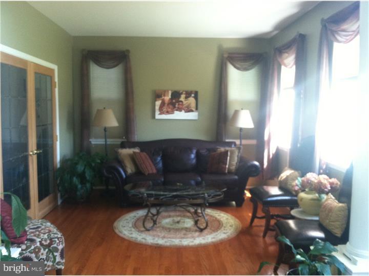 6 Mason Drive Sicklerville, NJ 08081 - Photo 3 of 16