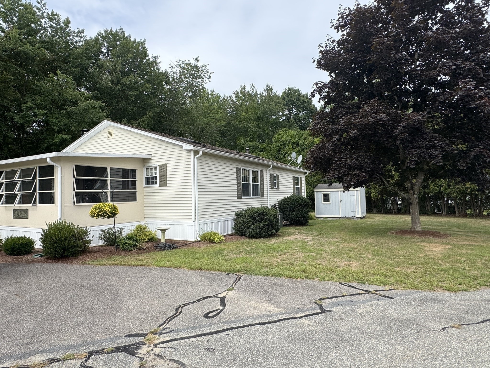 17 Puritan Road Taunton, MA 02780 - Photo 4 of 38 Gallery Image 4