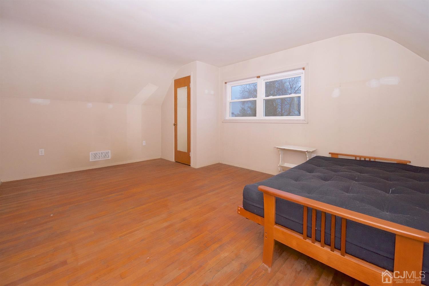 44 Ridgeview Road Jamesburg, NJ 08831 - Photo 15 of 21 Gallery Image 15