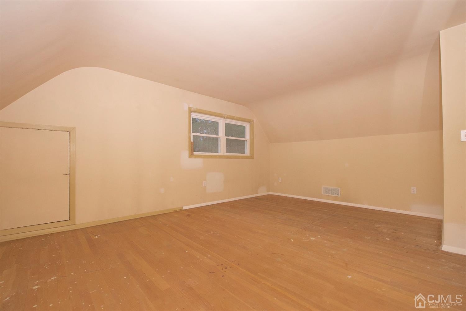 44 Ridgeview Road Jamesburg, NJ 08831 - Photo 16 of 21 Gallery Image 16