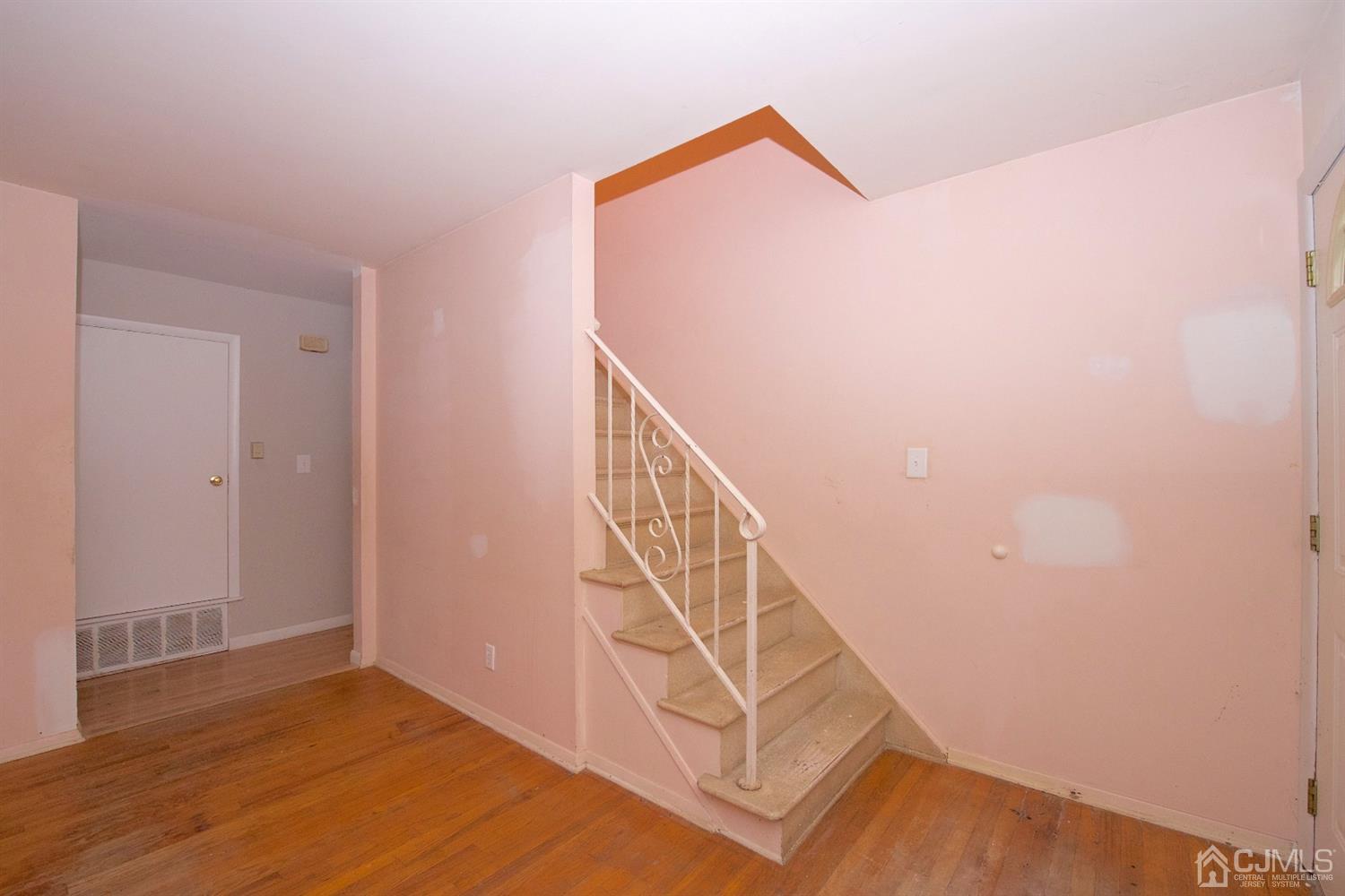 44 Ridgeview Road Jamesburg, NJ 08831 - Photo 3 of 21 Gallery Image 3