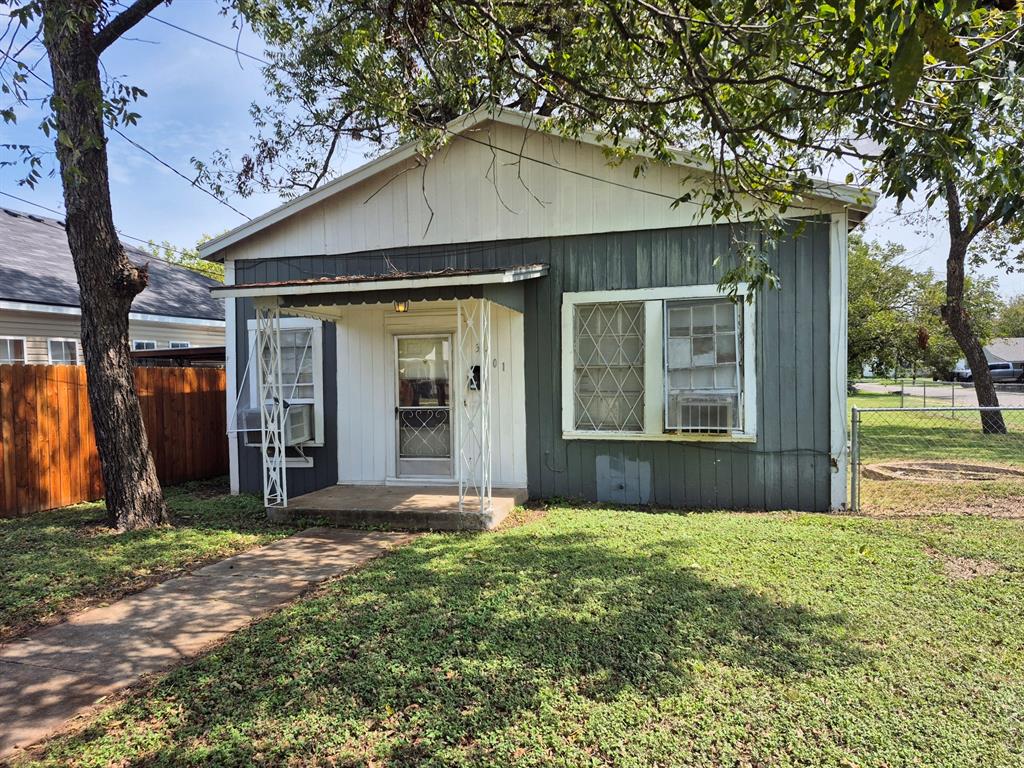 3701 North 23rd Street Waco, TX 76708 - Photo 1 of 1 Bungalow-style home with a porch