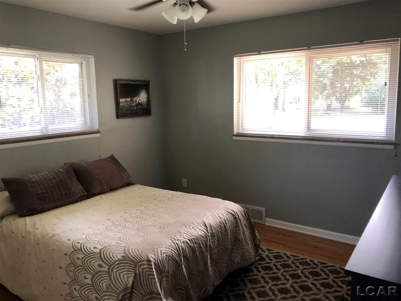 8853 Clinton River Road Sterling Heights, MI 48314 - Photo 28 of 32 50024856-27.JPG