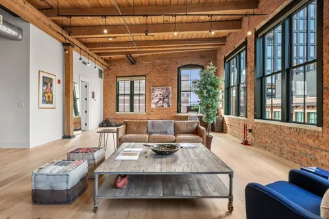 $3,250,000 | 49 Melcher Street, Unit 502, Boston, MA 02210