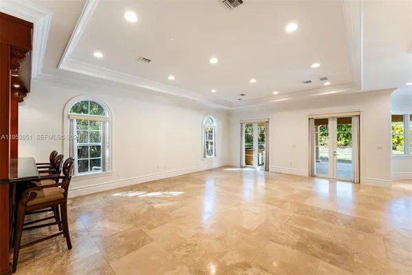 $6,850,000 | 6025 Southwest 108th Street, Pinecrest, FL 33156