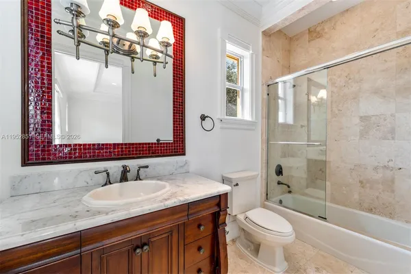 $6,850,000 | 6025 Southwest 108th Street, Pinecrest, FL 33156