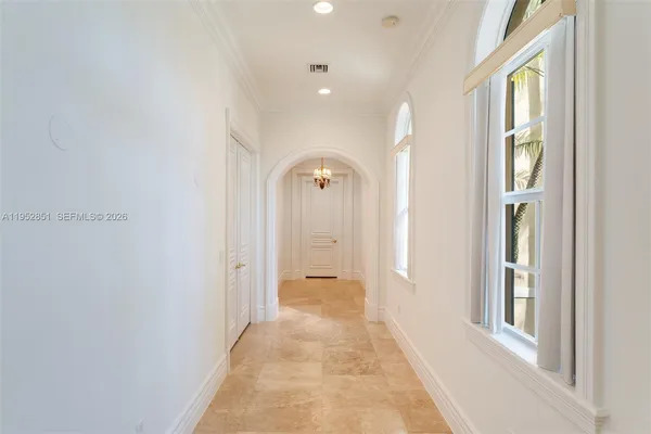 $6,850,000 | 6025 Southwest 108th Street, Pinecrest, FL 33156