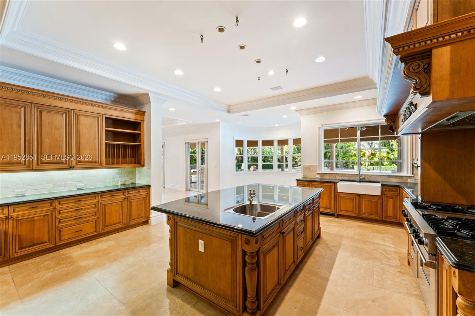 6025 Southwest 108th Street Pinecrest, FL 33156 - Photo 9 of 31