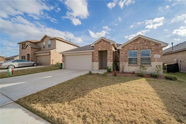 $1,900 | 10406 Ft Cibolo Trail, Crowley, TX 76036