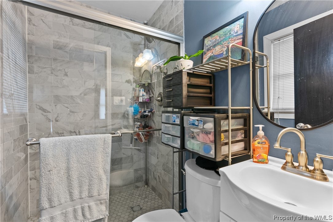 421 West Gilbert Street Hampton, VA 23669 - Photo 10 of 34 Gallery Image 10