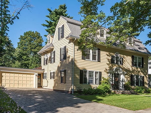 18 Otsego Road Worcester, MA 01609 - Photo 2 of 30 Gallery Image 2