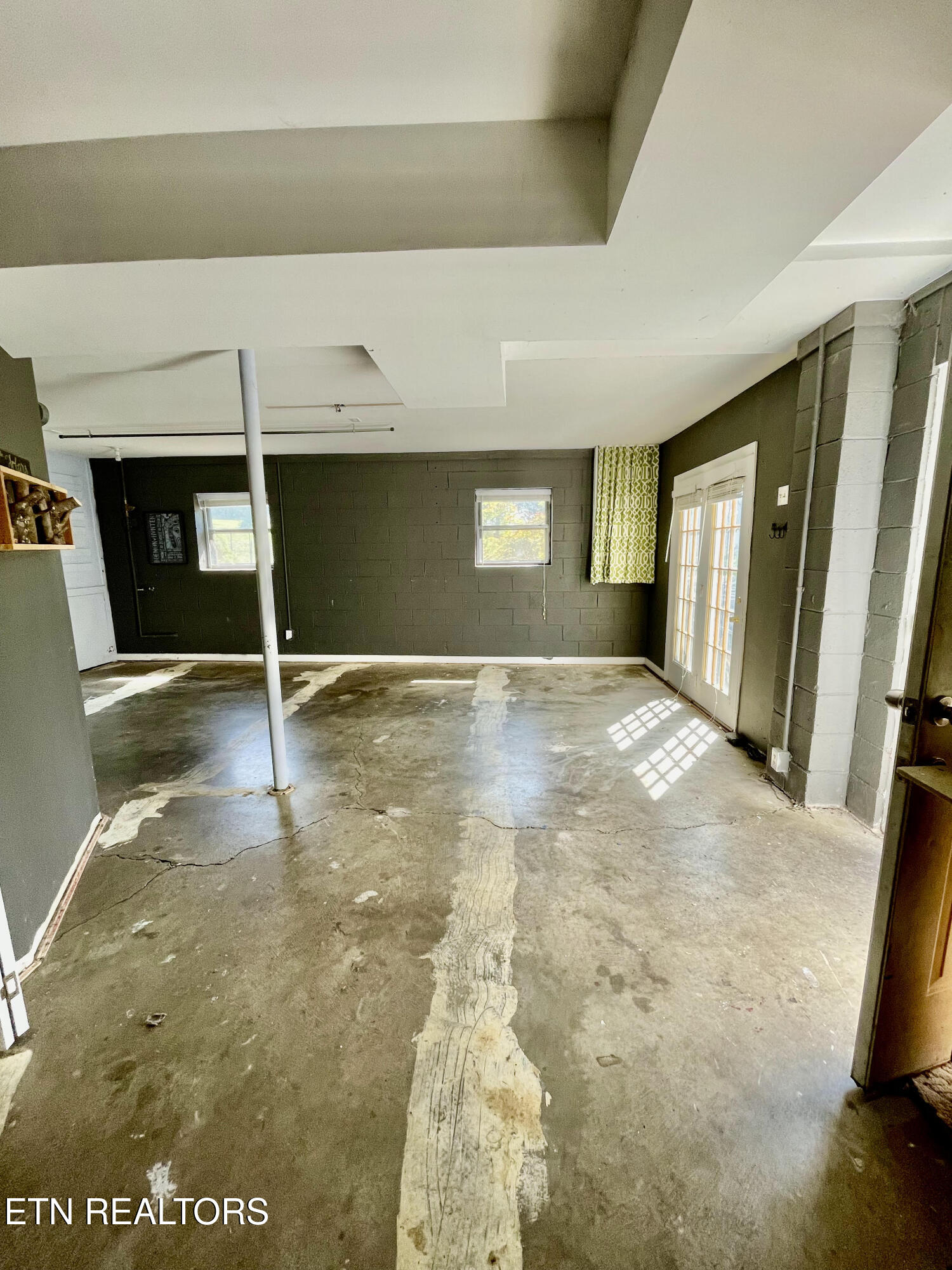 12213 West Kingsgate Road Farragut, TN 37934 - Photo 21 of 33 23