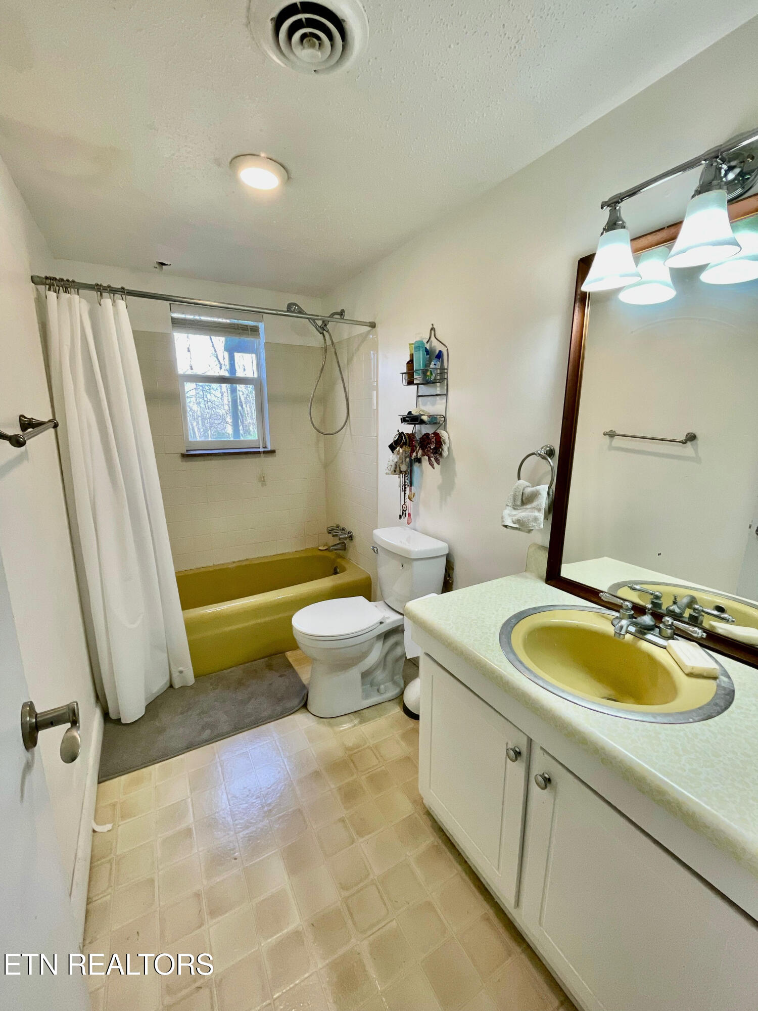 12213 West Kingsgate Road Farragut, TN 37934 - Photo 24 of 33 26
