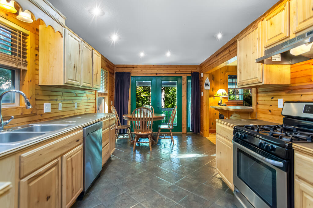 788 Fox Road Hiawassee, GA 30546 - Photo 13 of 27 Gallery Image 13