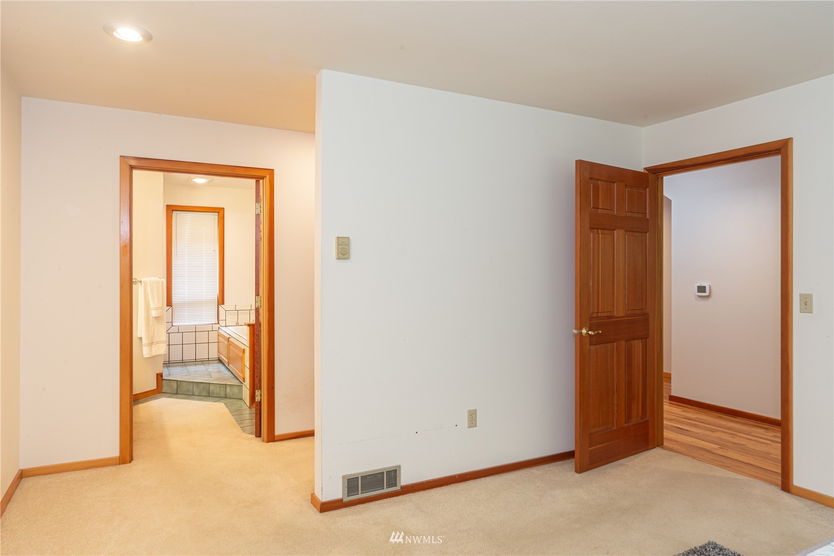 6841 Cape George Road Port Townsend, WA 98368 - Photo 18 of 40 Gallery Image 18