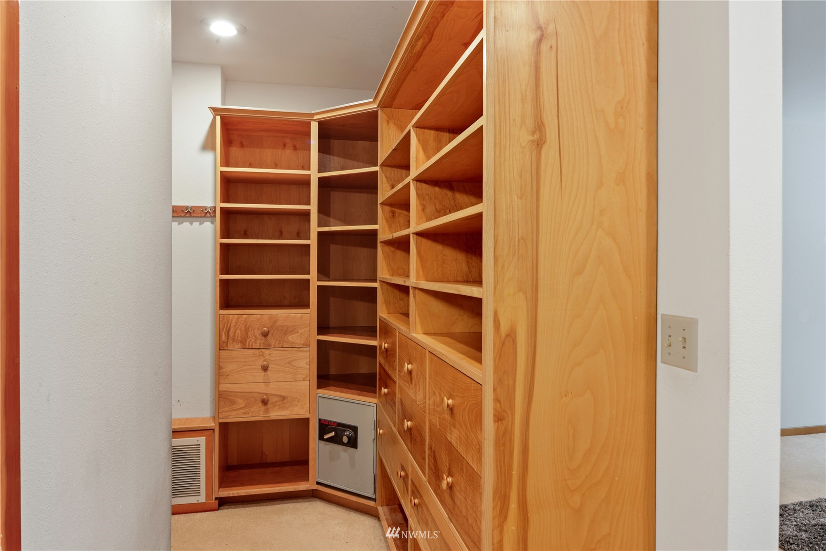 6841 Cape George Road Port Townsend, WA 98368 - Photo 19 of 40 Gallery Image 19