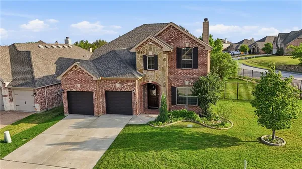 $623,000 | 4500 Lakeside Hollow Street, Fort Worth, TX 76262