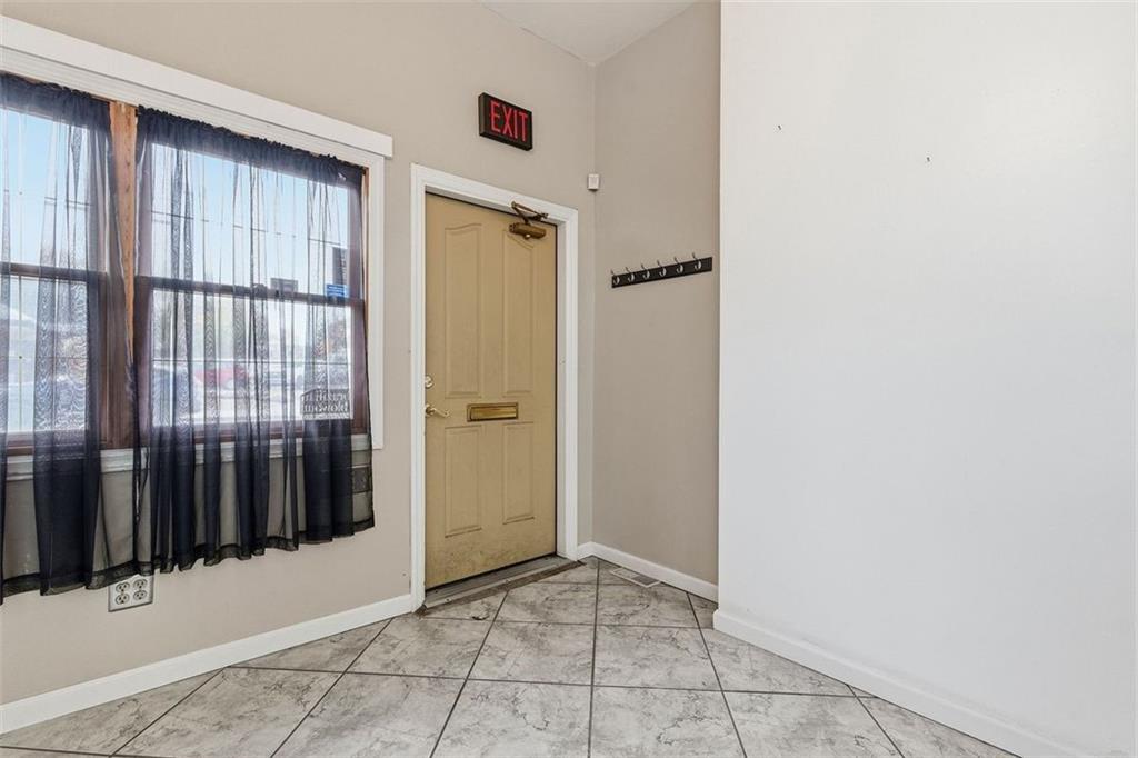 2909 Brownsville Road Pittsburgh, PA 15227 - Photo 15 of 40