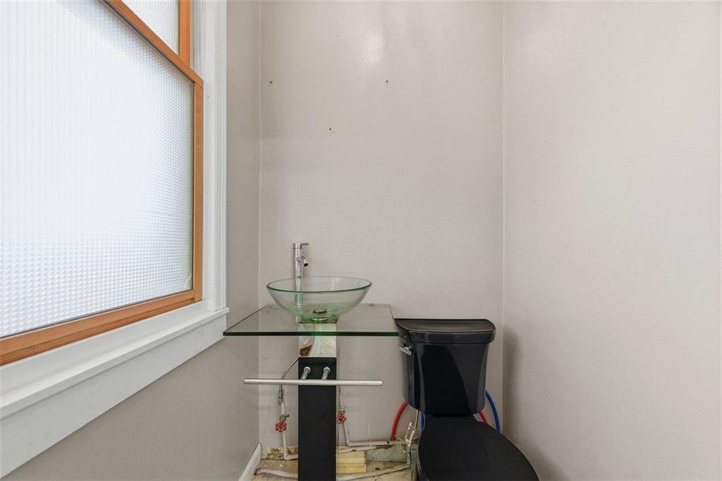 2909 Brownsville Road Pittsburgh, PA 15227 - Photo 29 of 40