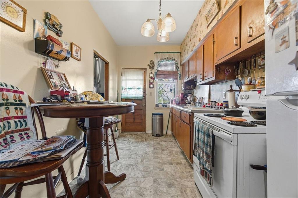 2909 Brownsville Road Pittsburgh, PA 15227 - Photo 35 of 40