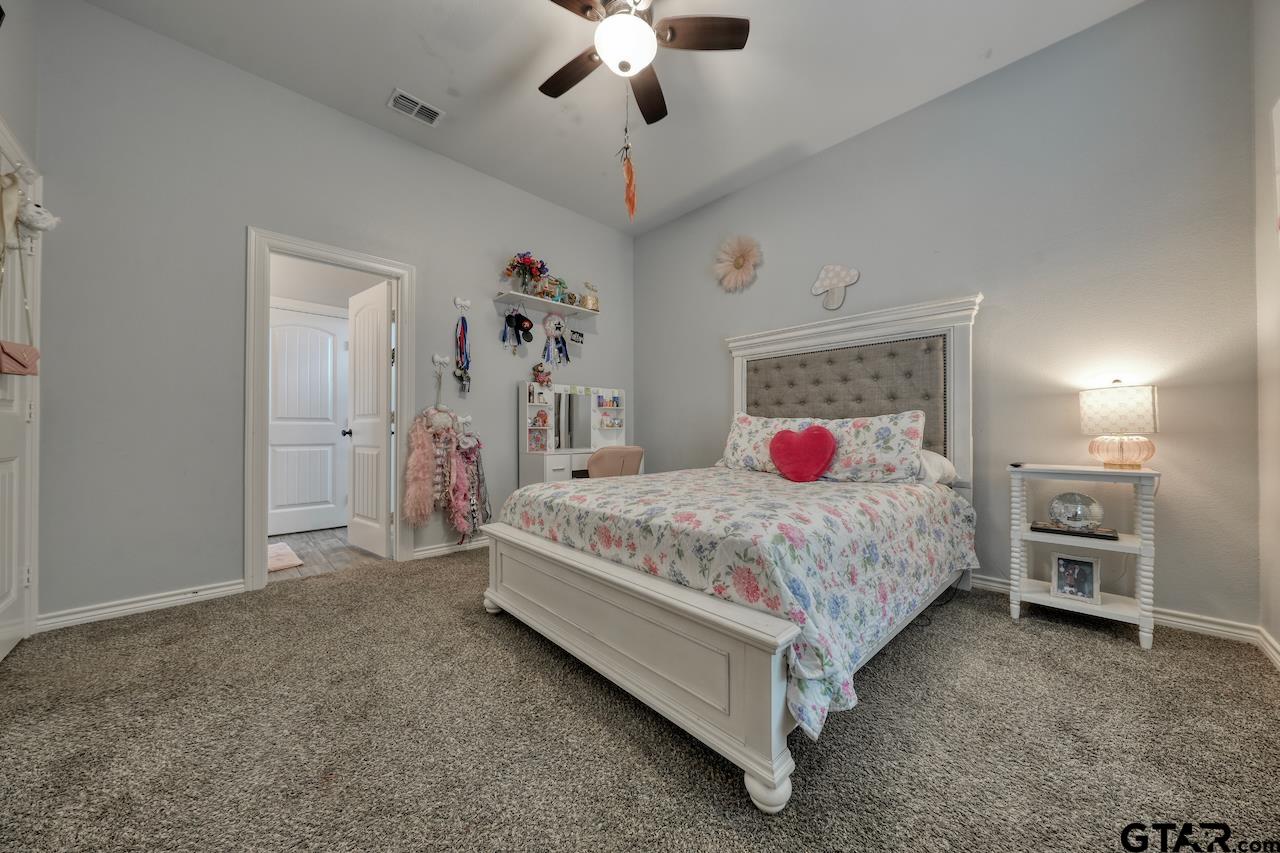 19359 Ridge Point Circle Lindale, TX 75771 - Photo 34 of 47