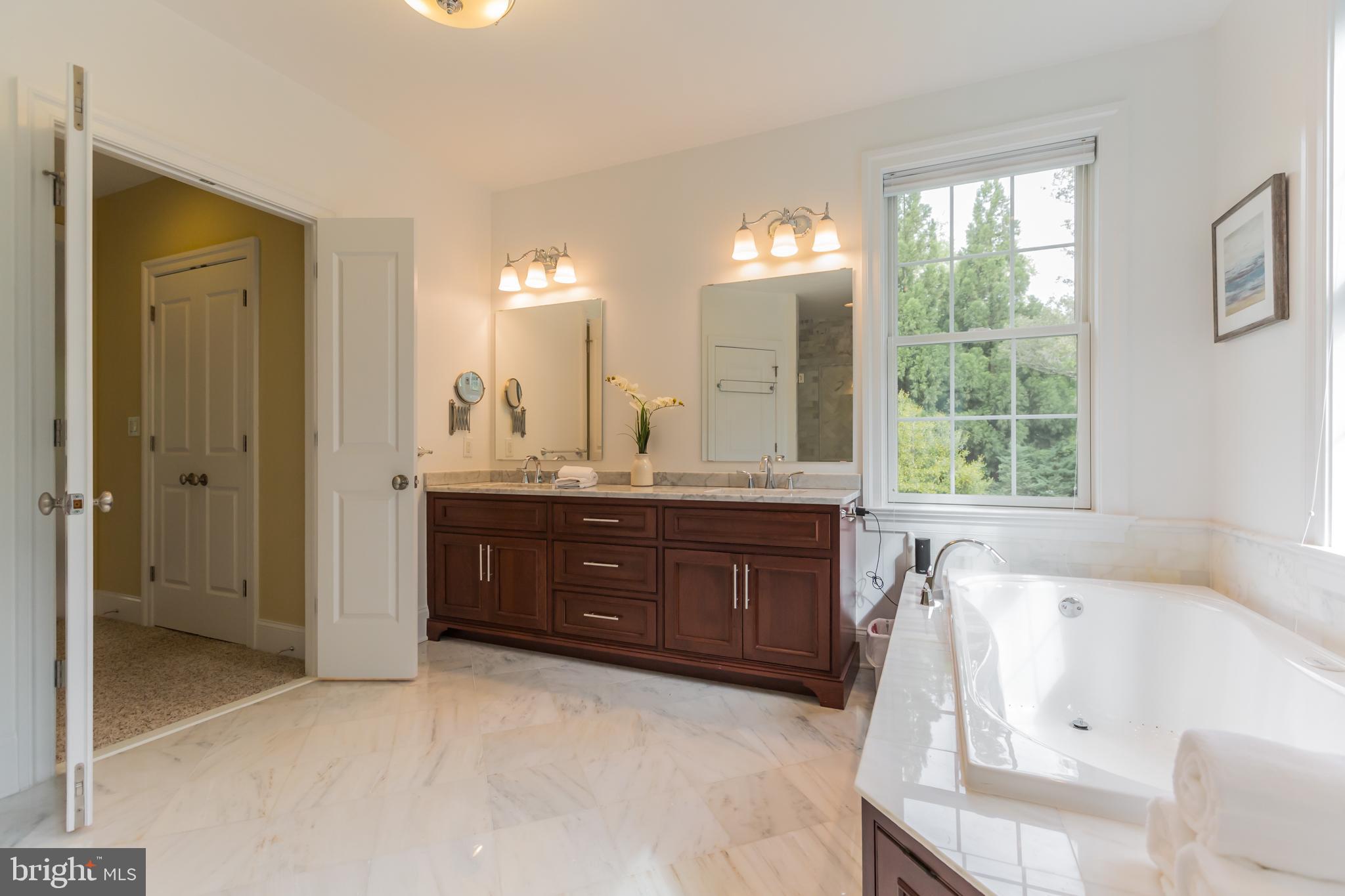 799 Woodlea Road Bryn Mawr, PA 19010 - Photo 23 of 39 Master Bath