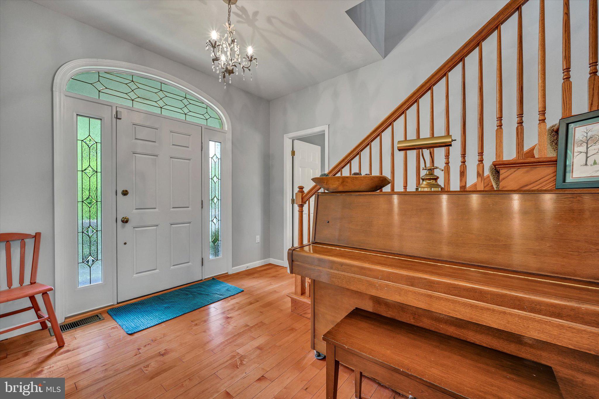 190 Mountain Road Denver, PA 17517 - Photo 12 of 59 Foyer