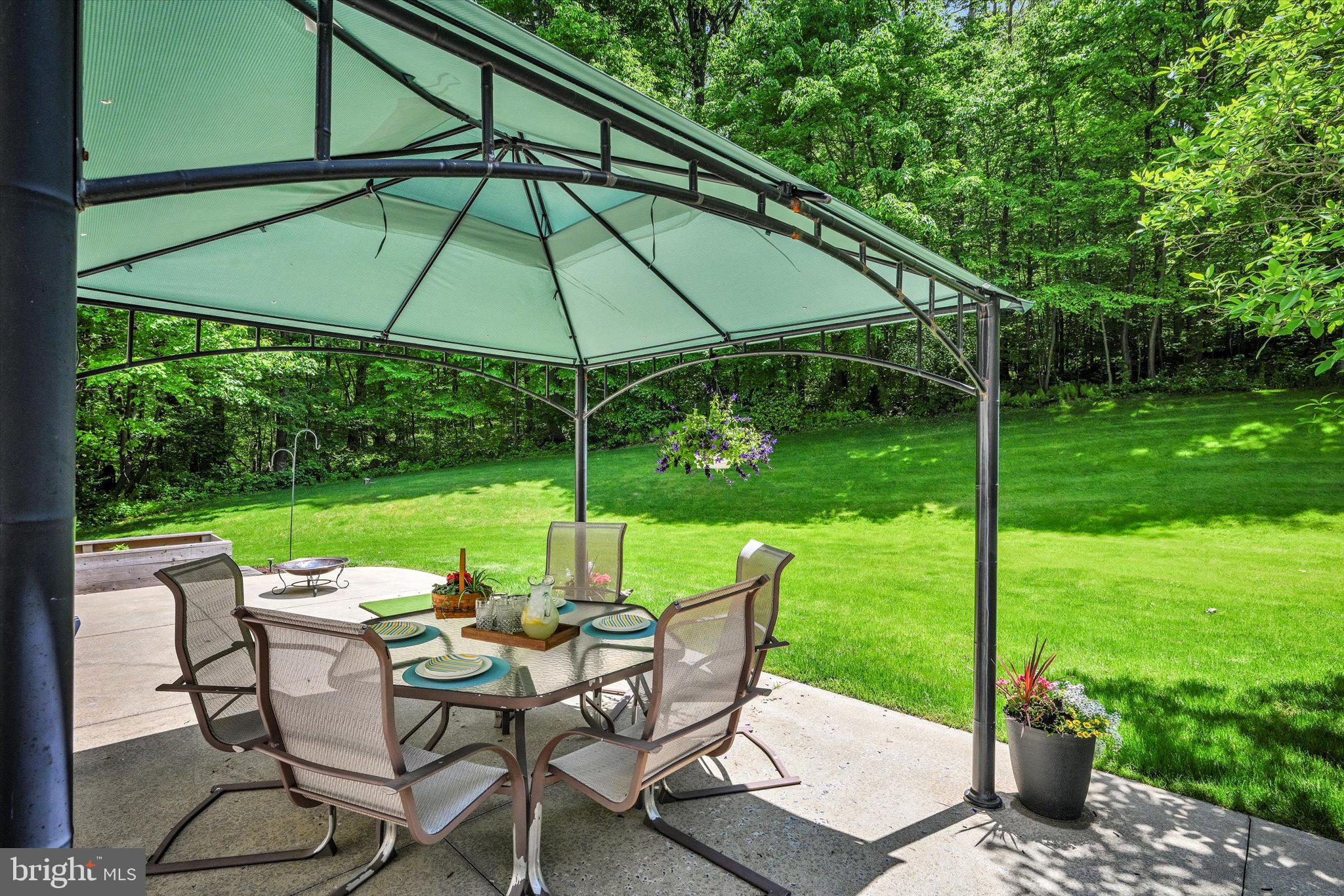 190 Mountain Road Denver, PA 17517 - Photo 45 of 59 Patio