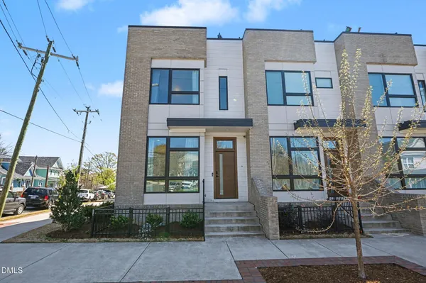 $725,000 | 528 North Roxboro Street, Durham, NC 27701